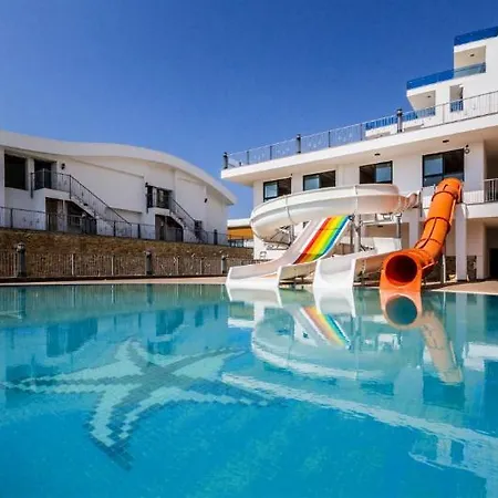 Elite Luxury & Отель