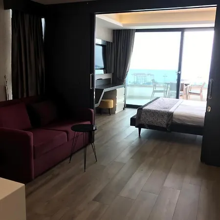 Elite Luxury & Отель 5*