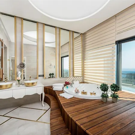 Elite Luxury & Отель