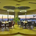Elite Luxury & Готель Аланія