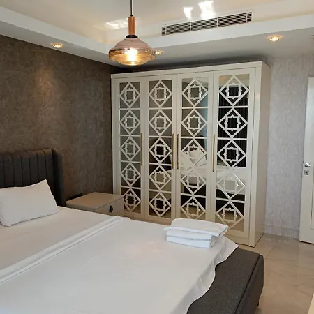 Elite Luxury &