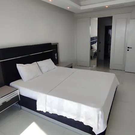Elite Luxury & 5* אלאניה