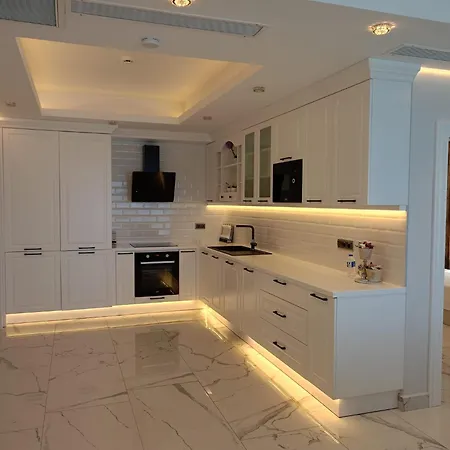 Elite Luxury &
