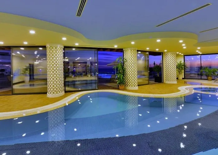 Elite Luxury & ألانيا