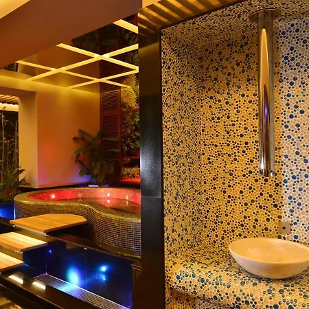 Elite Luxury & Готель Аланія